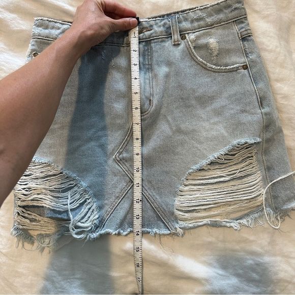 Rolla’s Claudia High Waisted Distressed Rip Jean Skirt A-Line Denim Size 25 - Picture 6 of 6